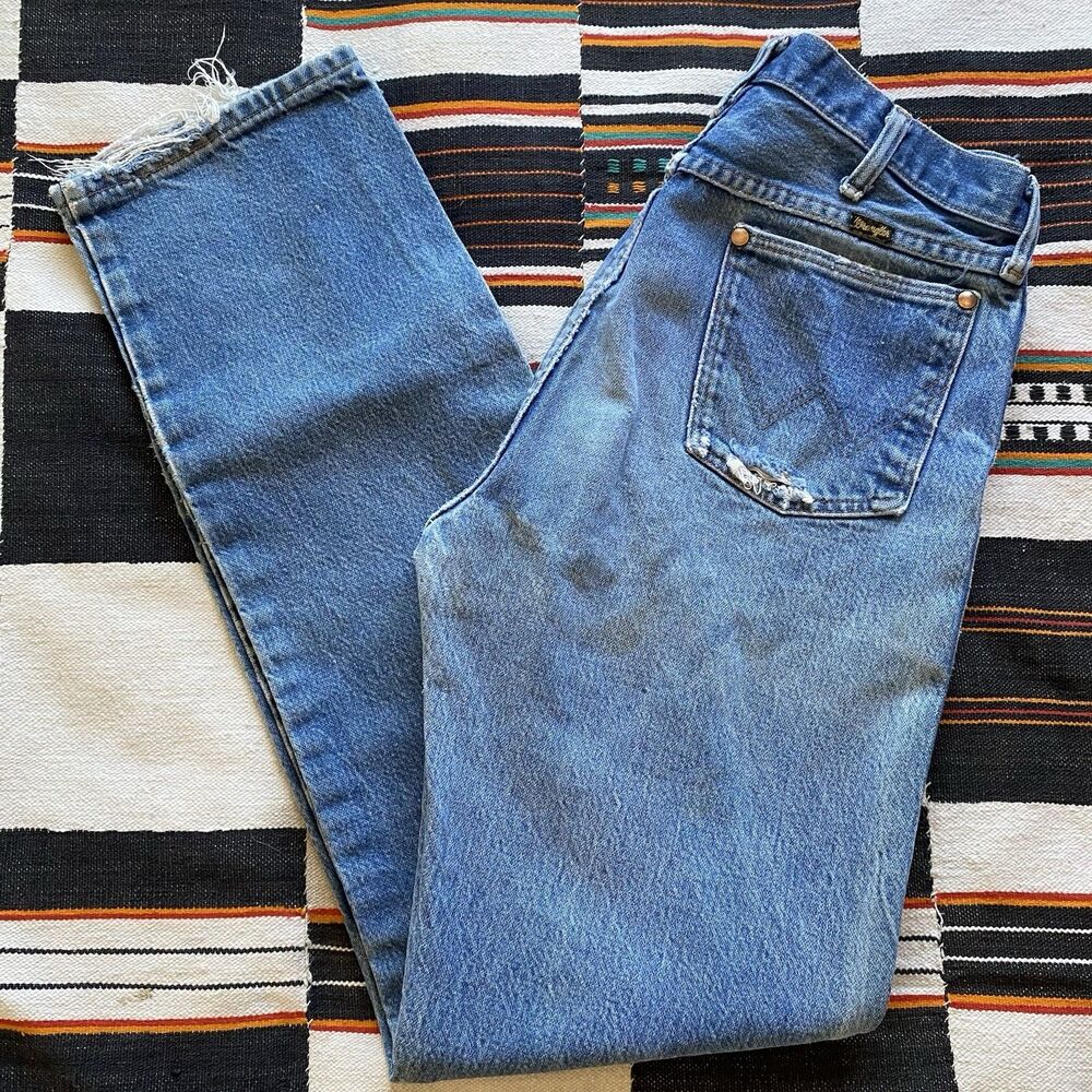 Vintage Wrangler Distressed 100% Cotton Jeans. USA. 31/34. Workwear. Western.